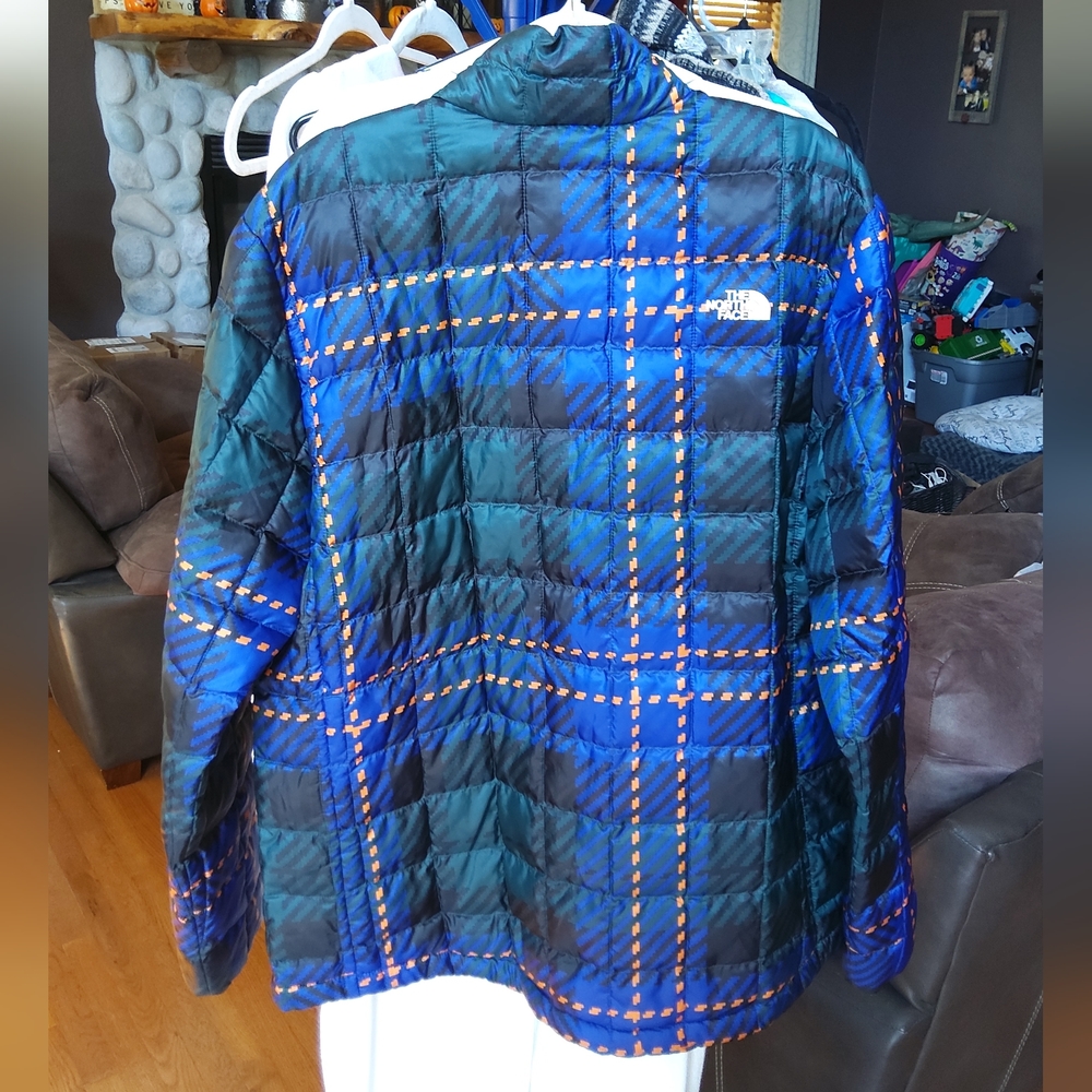 THE NORTH FACE Men's Plaid Print Thermoball Jacket NWT - XL - Picture 6 of 14